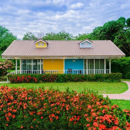 Bo Tree Cottage On The River Mukdahan Exterior photo
