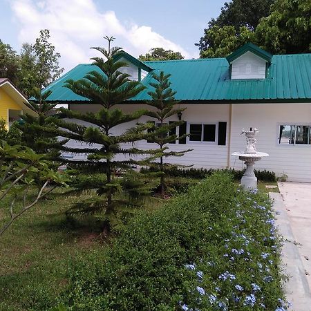 Bo Tree Cottage On The River Mukdahan Exterior photo