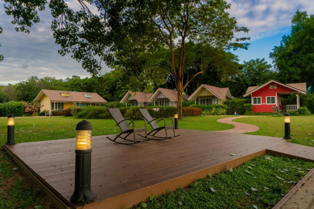 Bo Tree Cottage On The River Mukdahan Exterior photo